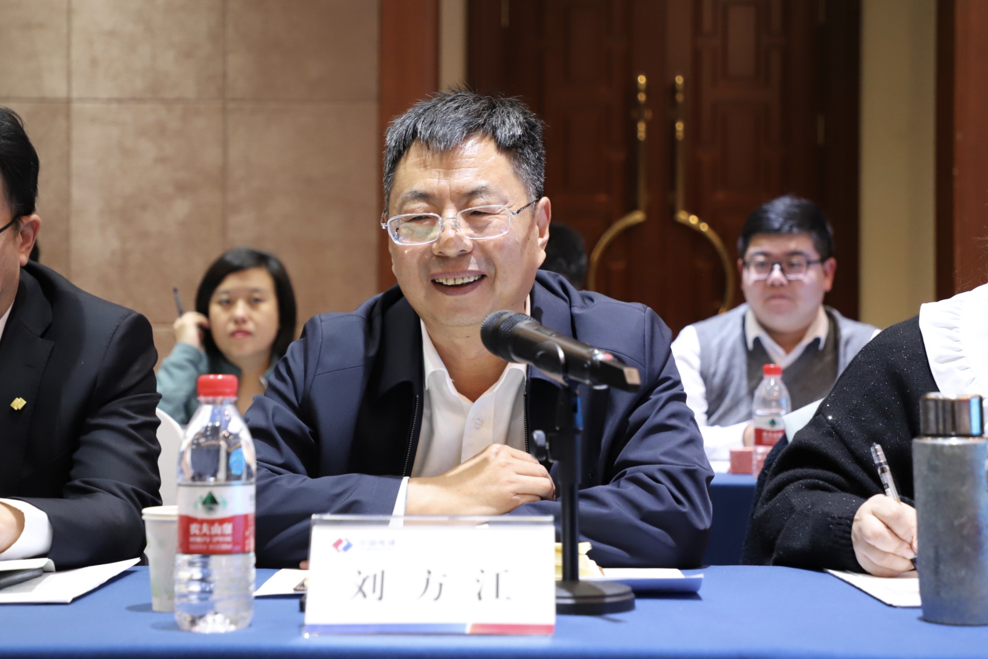 山东博猫游戏三公司党委委员副总司理刘方江